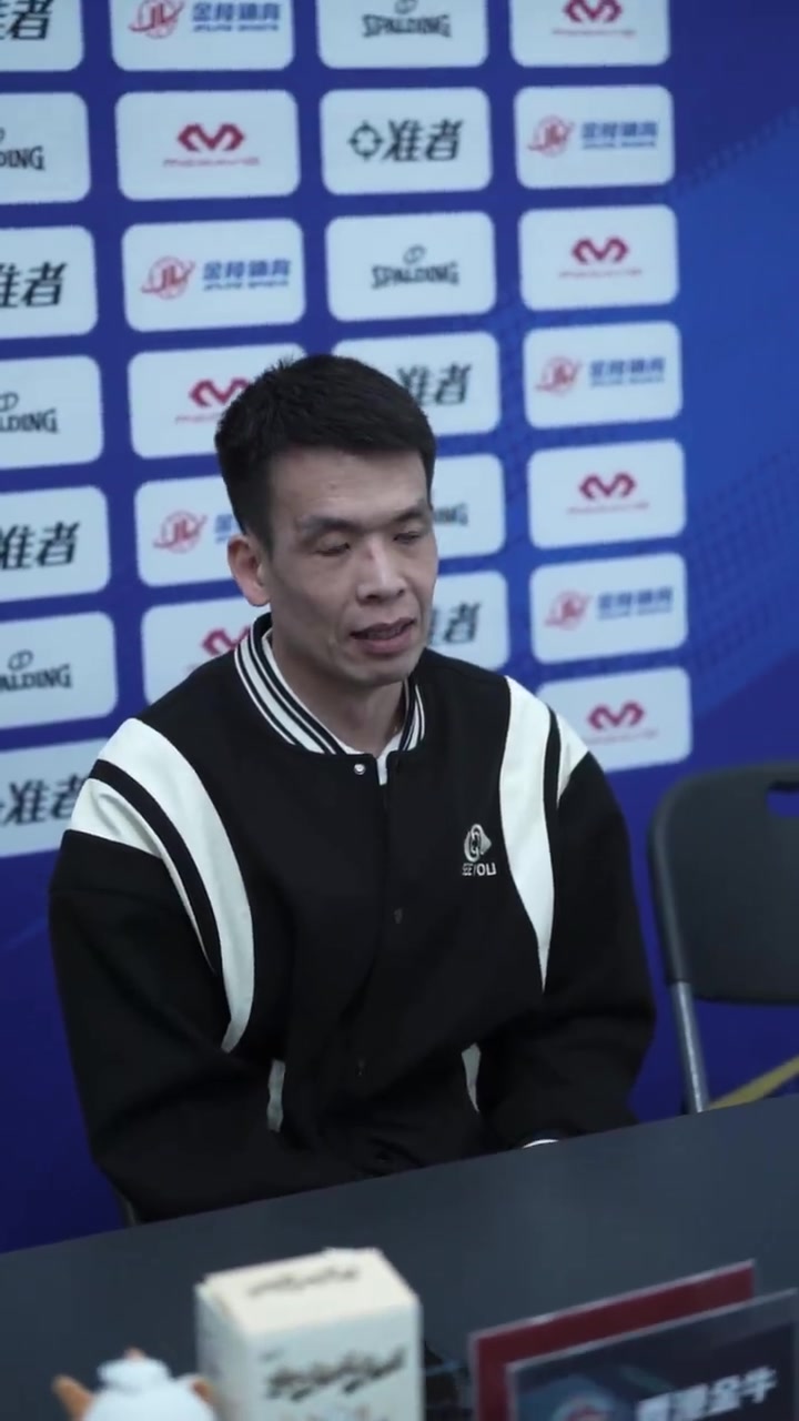 FIFA俱乐部世界杯-解指导：连胜的历练让大家在心态上比较强大，一点点建立赢球趋势